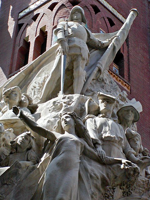 Corner sculpture
