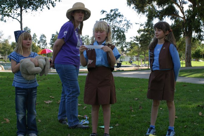Sara reads the Girl Scout Law