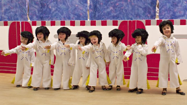 Many Elvises