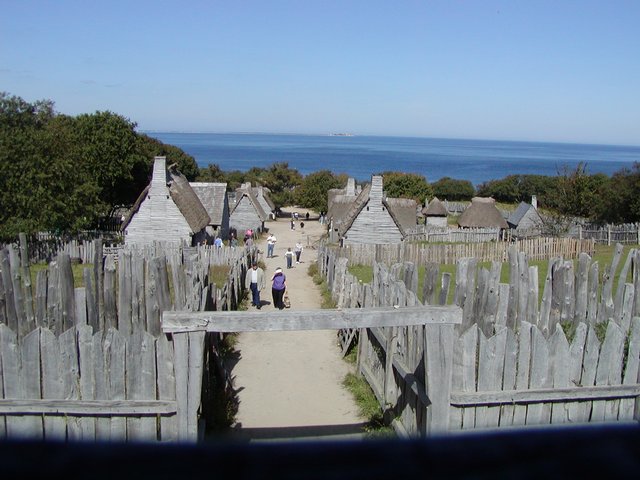 Plantation Entrance