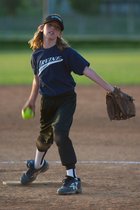 Mae Mae Pitching