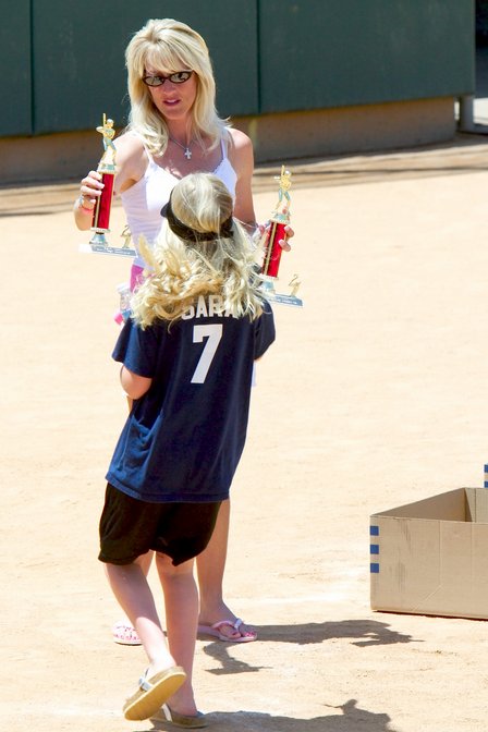 Sara With Trophy