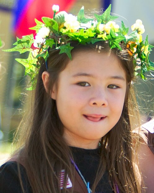 Garlanded Parader