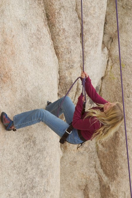 Sara Rappelling