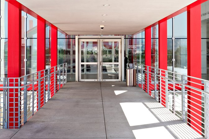 Broad Entrance