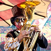 Steampunk Parade, V