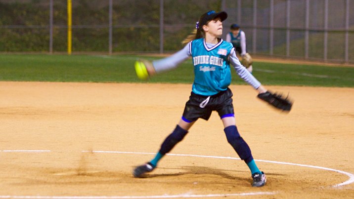 Julia pitching