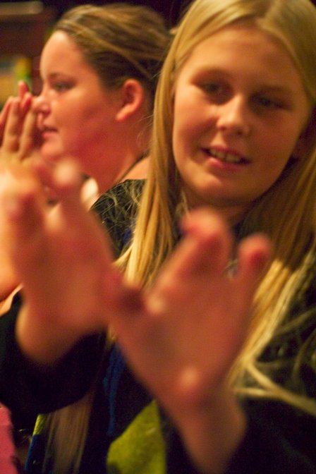 Handplay, IV