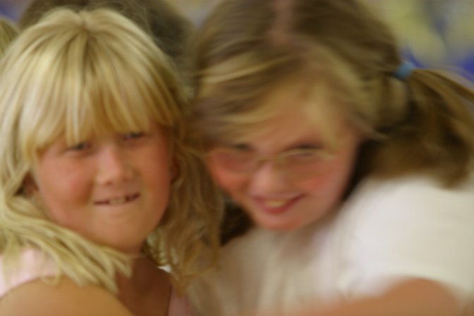 Blurry hug (Sara and Christina)