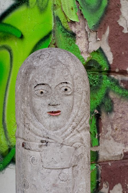 Bollard Face