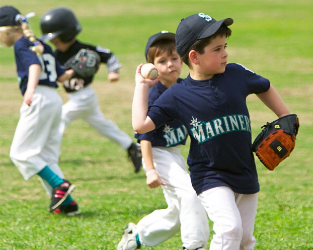 Noah throwing